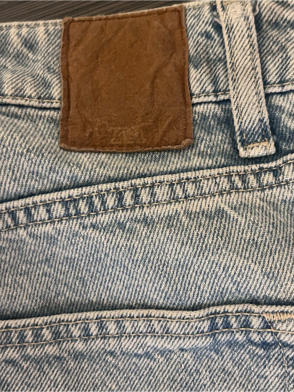 Zara light blue denim jeans - Picture 3 of 4